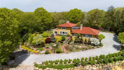 325 Post Rd, Westerly, RI 02891