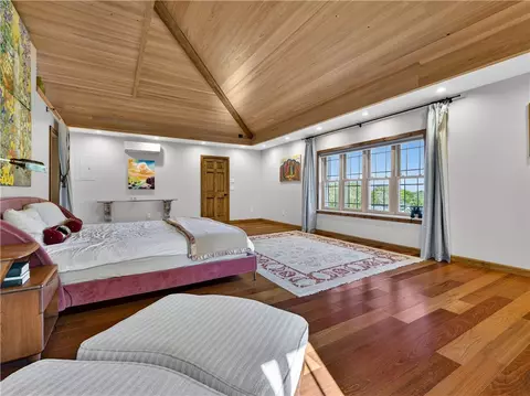 Bedroom - 325 Post Rd, Westerly, RI 02891 photo 6 of 6