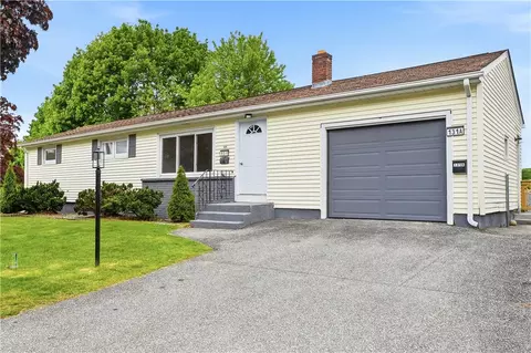 131 Woodland Ave, Cranston, RI 02920