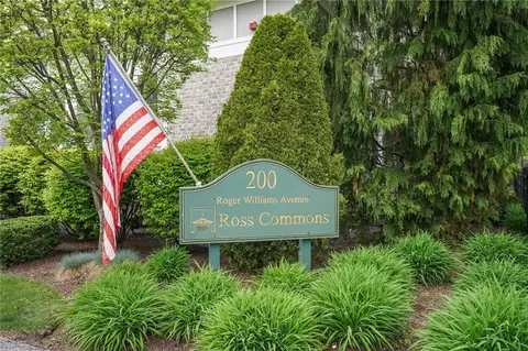 200 Roger Williams Ave #109, Rumford, RI 02916