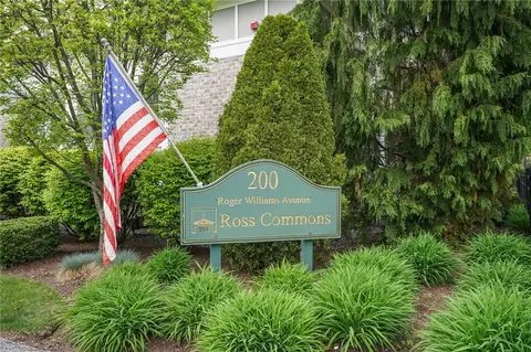 200 Roger Williams Ave #109, Rumford, RI 02916