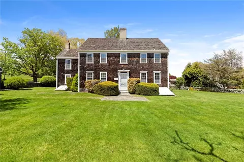 Exterior - 6 Baldwin Rd, Middletown, RI 02842 photo 3 of 21