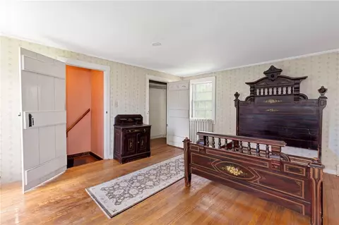 Bedroom - 6 Baldwin Rd, Middletown, RI 02842 photo 4 of 4