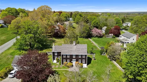 View/Area - 6 Baldwin Rd, Middletown, RI 02842 photo 6 of 6