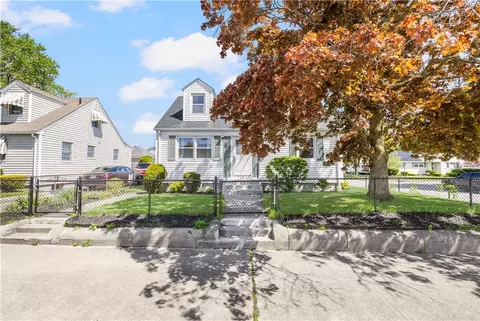 106 Martin St, Pawtucket, RI 02861