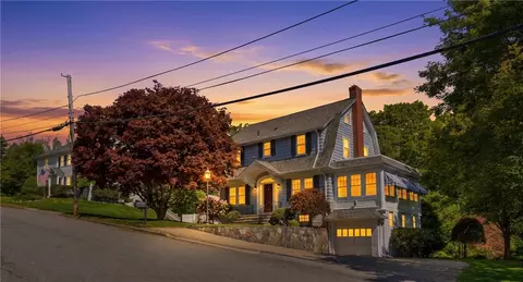 73 Progress St, Lincoln, RI 02865