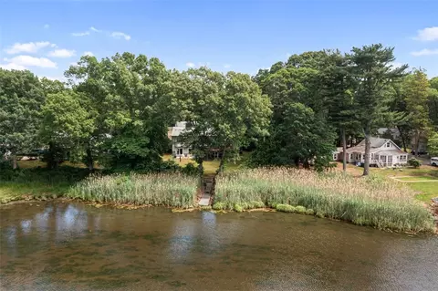 View/Area - 12 Silver St, Warwick, RI 02889 photo 5 of 9