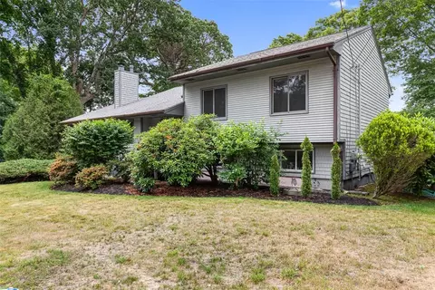 Exterior - 12 Silver St, Warwick, RI 02889 photo 2 of 15