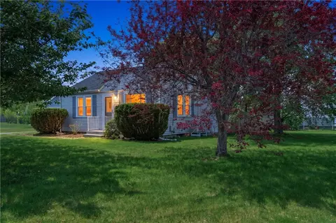 191 Long View Dr, Warwick, RI 02886