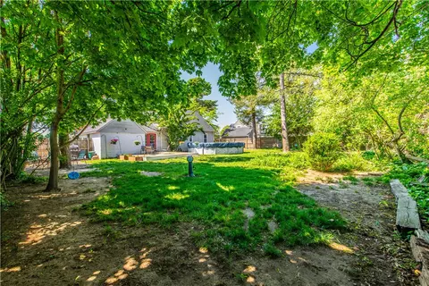 Exterior - 204 Harmony Ct, Warwick, RI 02889 photo 14 of 15