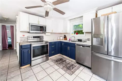 Kitchen - 204 Harmony Ct, Warwick, RI 02889 photo 2 of 3