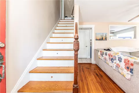 Entry Way - 204 Harmony Ct, Warwick, RI 02889 photo 4 of 4