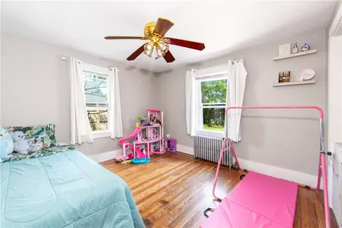 Bedroom - 204 Harmony Ct, Warwick, RI 02889 photo 2 of 10