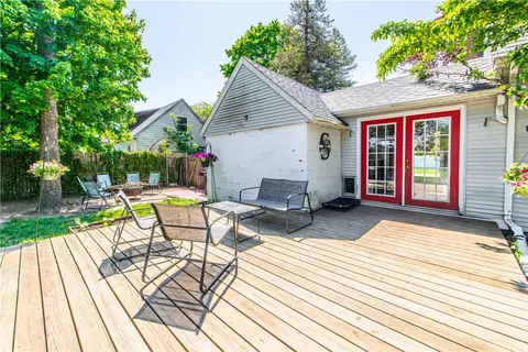 Exterior - 204 Harmony Ct, Warwick, RI 02889 photo 5 of 15