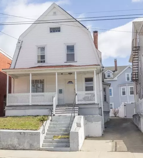 211 Admiral St, Providence, RI 02908
