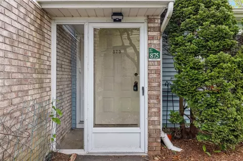875 Halifax Dr, Warwick, RI 02886