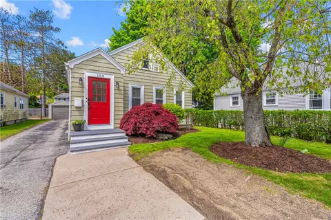 158 Gentian Ave, Providence, RI 02908