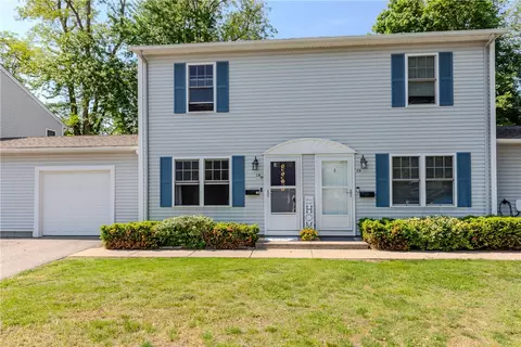 18 Willis St #18, Cranston, RI 02910