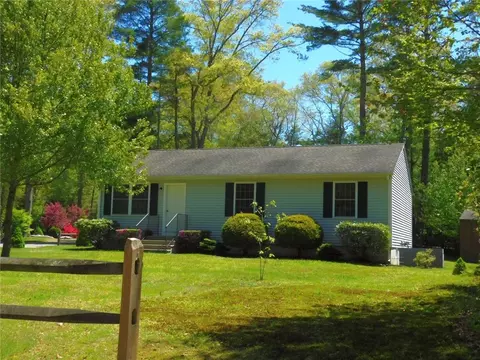 48 Tall Timbers Dr, Richmond, RI 02832