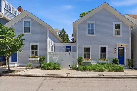 19 Third St, Newport, RI 02840