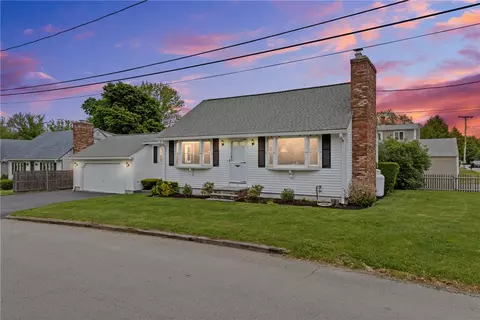 7 Esther St, Cranston, RI 02920