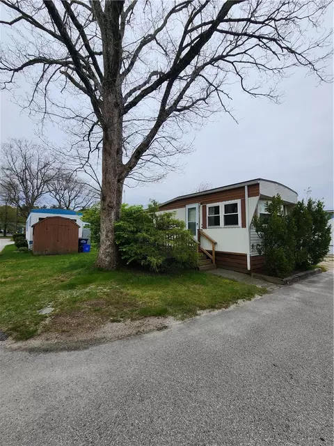 13 Lane Two Ln, Coventry, RI 02816