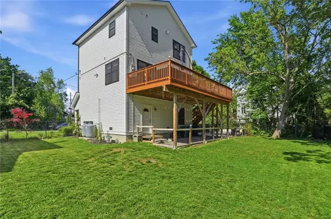 Exterior - 6 Sterling Ave, Warwick, RI 02889 photo 2 of 5