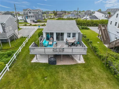 47 Ocean Ave, South Kingstown, RI 02879