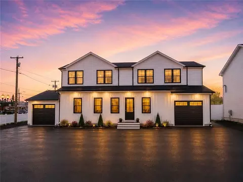 1455 Park Ave #2, Cranston, RI 02920