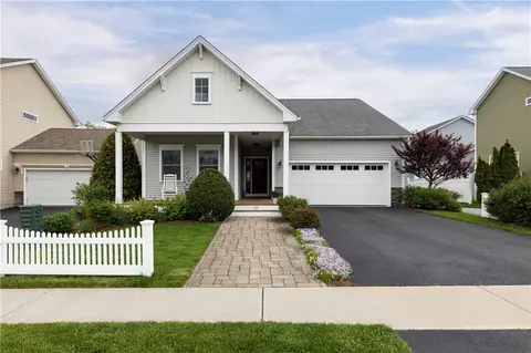 55 Morningside Dr, North Kingstown, RI 02852