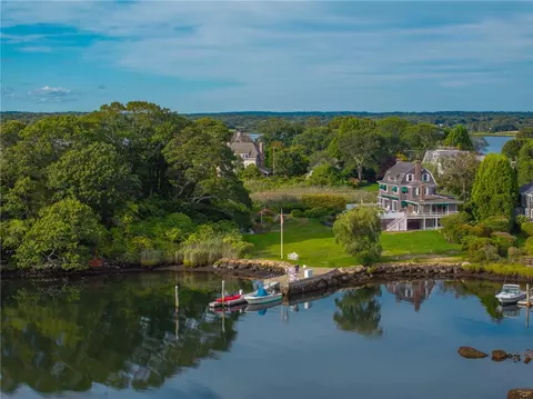 4 Arraquat Rd, Westerly, RI 02891