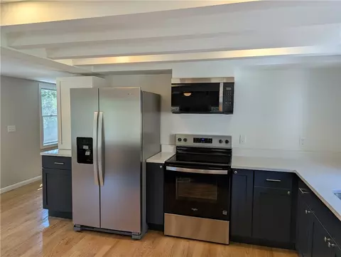 Kitchen - 2185 Post Rd, South Kingstown, RI 02879 photo 3 of 4