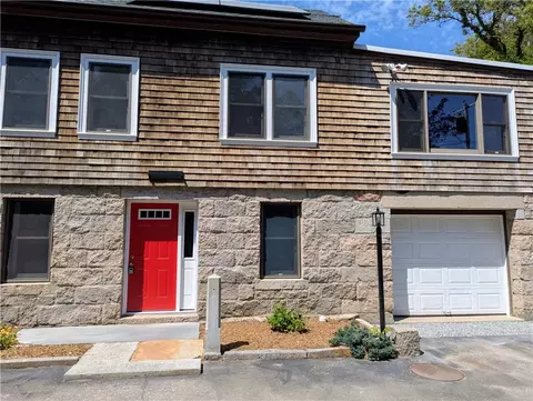 Exterior - 2185 Post Rd, South Kingstown, RI 02879 photo 2 of 5