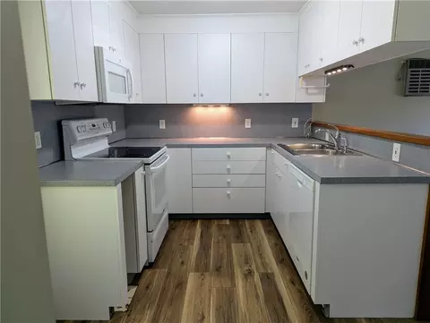 Kitchen - 2185 Post Rd, South Kingstown, RI 02879 photo 4 of 4