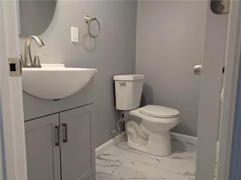 Bath - 2185 Post Rd, South Kingstown, RI 02879 photo 4 of 6