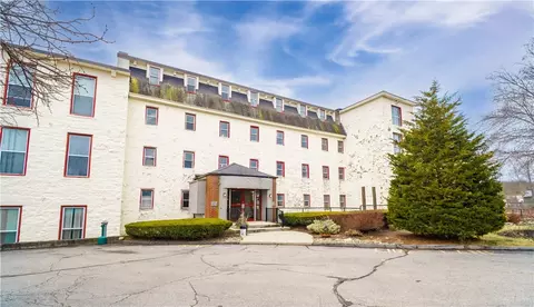 494 Woonasquatucket Ave #410, North Providence, RI 02911