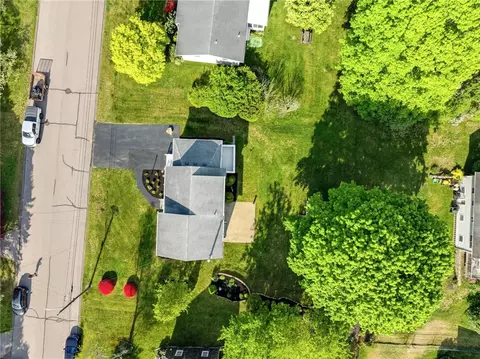 14 Meadow Lark Dr, Westerly, RI 02891 photo 12
