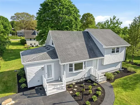 14 Meadow Lark Dr, Westerly, RI 02891