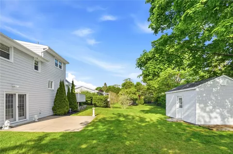 14 Meadow Lark Dr, Westerly, RI 02891 photo 6