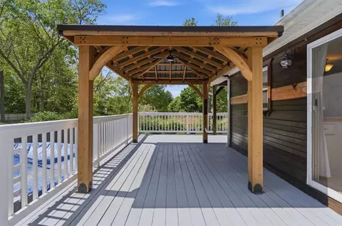 Exterior - 28 Orrin St, Warwick, RI 02889 photo 6 of 7