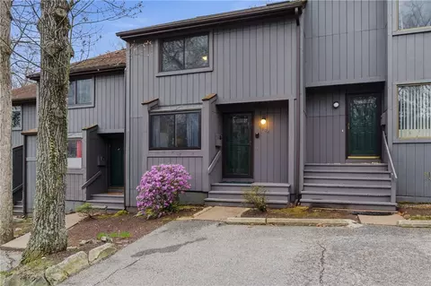 7 Wake Robin Rd #1604, Lincoln, RI 02865