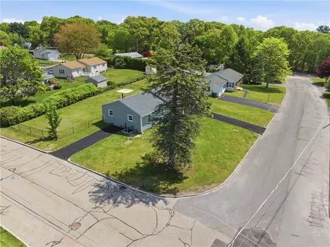 View/Area - 10 Wagon Wheel Ln, Woonsocket, RI 02895 photo 11 of 11