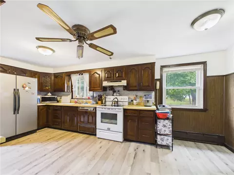 Kitchen - 119 Gilbert St, Warwick, RI 02886 photo 3 of 3