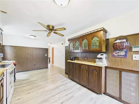 Entry Way - 119 Gilbert St, Warwick, RI 02886 photo 2 of 2