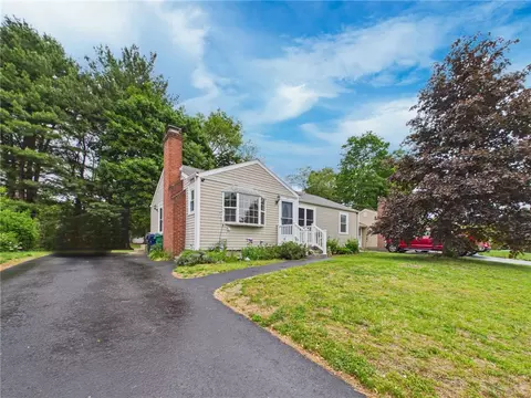 Exterior - 119 Gilbert St, Warwick, RI 02886 photo 2 of 7