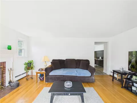 Living - 119 Gilbert St, Warwick, RI 02886 photo 2 of 6