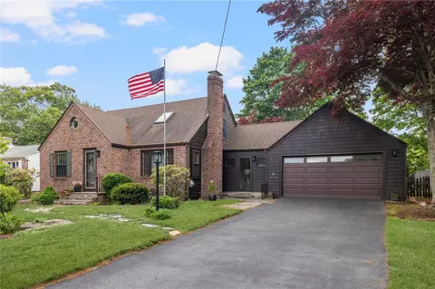 87 Frontier Rd, Warwick, RI 02889
