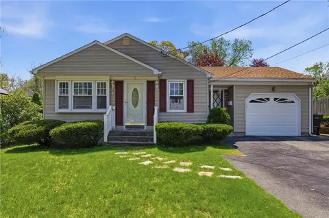 21 Citizen St, Cumberland, RI 02864