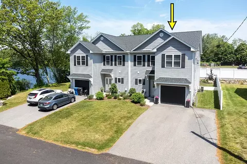 81 Batcheller Ave, Cranston, RI 02920