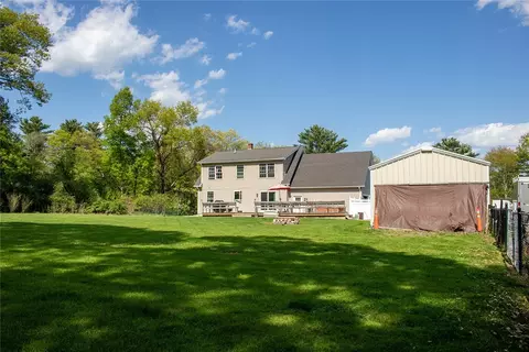 Exterior - 21 Bailey Hill Rd, Killingly, CT 06239 photo 4 of 7